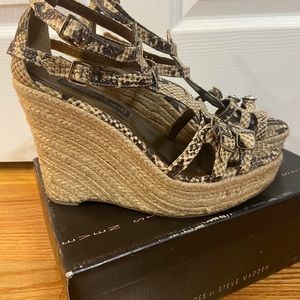 Snake skin wedges